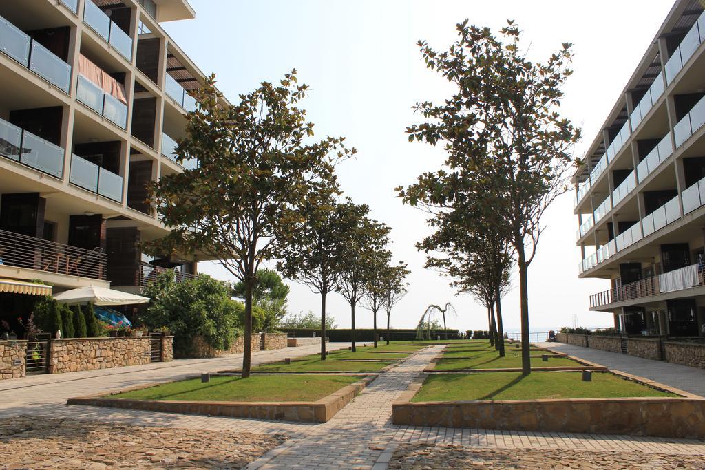 אובזור Private Apartments In Yoo Bulgaria Complex מראה חיצוני תמונה