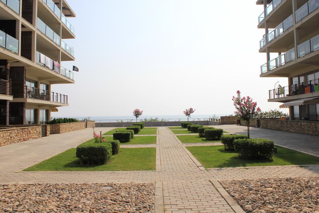 אובזור Private Apartments In Yoo Bulgaria Complex מראה חיצוני תמונה