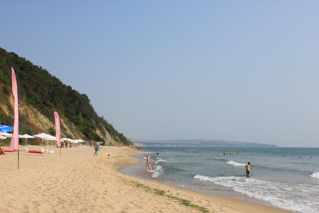 אובזור Private Apartments In Yoo Bulgaria Complex מראה חיצוני תמונה
